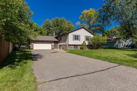 4023 88th Ave, Circle Pines, MN