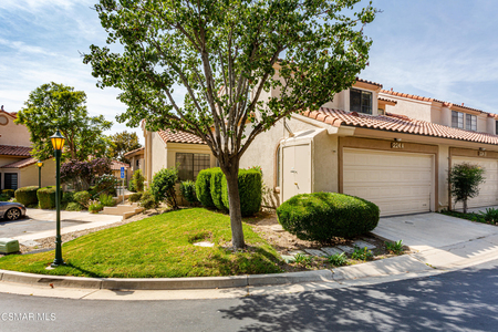 224 Country Club Dr, Simi Valley, CA
