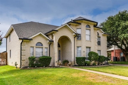 1258 Wendy Ct, Kennedale, TX