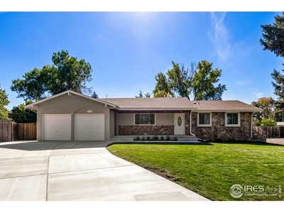 12368 W 70th Ave, Arvada, CO