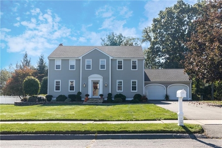 38 Orchard Hill Dr, Wethersfield, CT