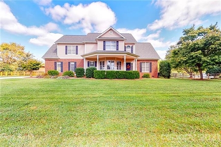 151 Turnberry Ln, Mooresville, NC