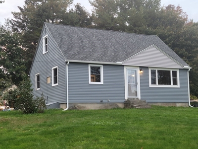 8 Sunset Dr, Leicester, MA
