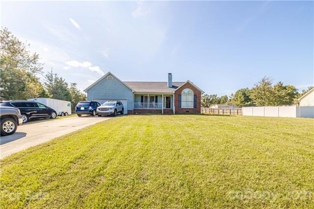 142 Family Ln, Mount Holly, NC