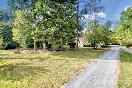 8204 New Town Rd, Waxhaw, NC