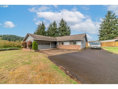 32333 Green Acres Loop, Cottage Grove, OR