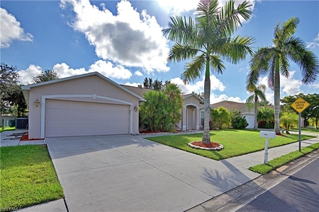 2512 Nature Pointe Loop, Fort Myers, FL