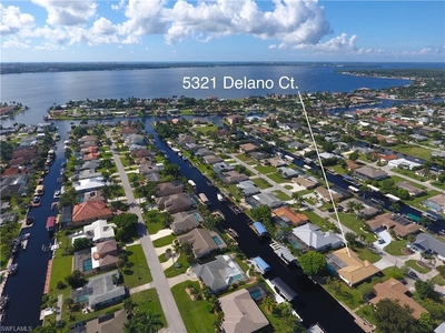 5321 Delano Ct, Cape Coral, FL