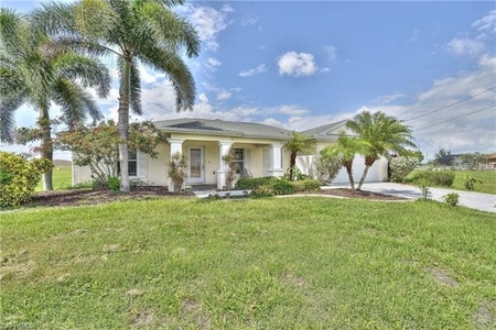 2437 Nw 3rd Ter, Cape Coral, FL
