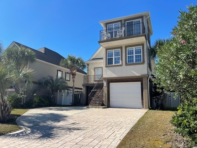 617 5th Ave, North Myrtle Beach, SC