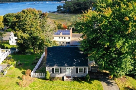 33 Great Hill Dr, North Weymouth, MA