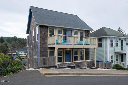2694 Sw Anchor Ave, Lincoln City, OR