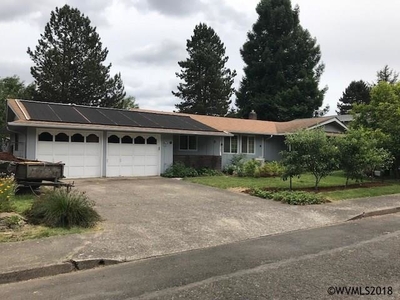 561 Picture Pl, Independence, OR