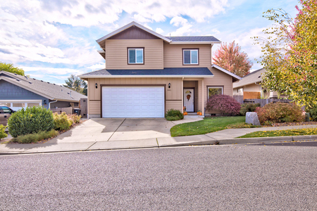 841 Nw Cooke Ave, Grants Pass, OR