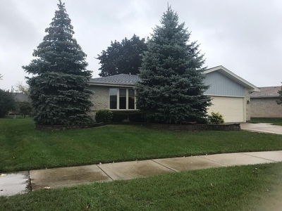 17632 Rosewood Ln, Tinley Park, IL