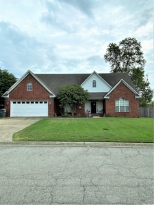 170 Grapevine, Conway, AR