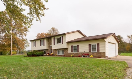 1046 New Milford Rd, Atwater, OH