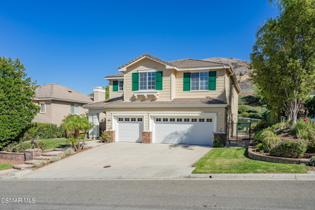 558 Grass Valley St, Simi Valley, CA