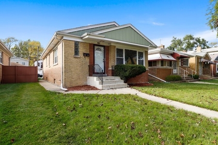 1116 Linden Ave, Bellwood, IL