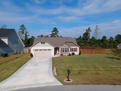433 Mccall Dr, Jacksonville, NC