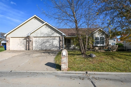 25 Mcclay Trail Dr, Saint Peters, MO