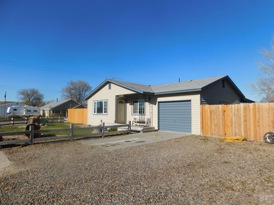 731 Audrey Dr, Homedale, ID