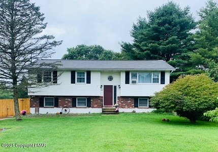 3107 Pleasant View Dr, Kunkletown, PA