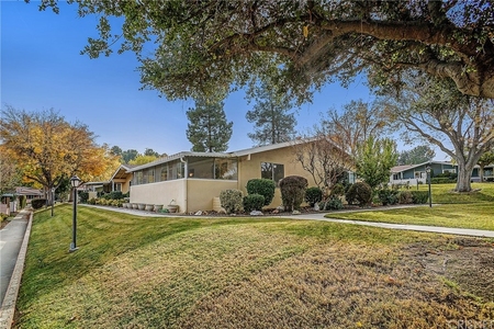 19140 Avenue Of The Oaks, Newhall, CA
