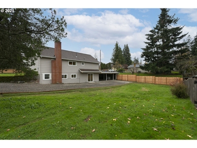 1221 Lincoln St, Oregon City, OR