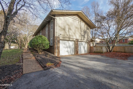 544 Chisholm Trl, Knoxville, TN