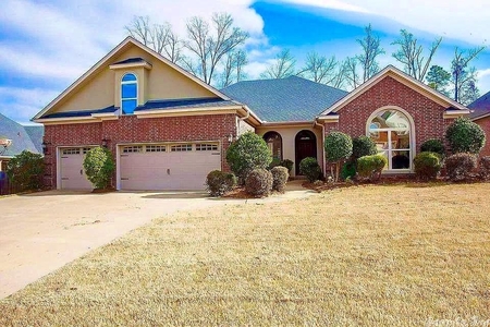 103 Windy Valley Ln, Maumelle, AR