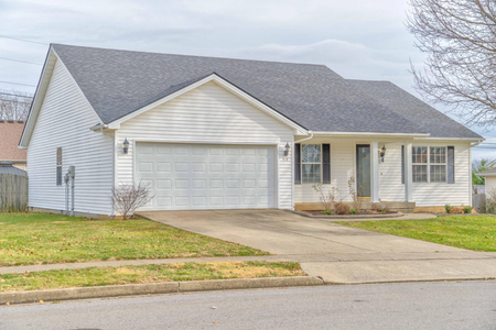 313 Perry Dr, Nicholasville, KY