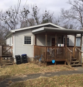 232 Laffoon Dr, Frankfort, KY
