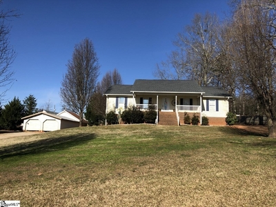 225 Hayes Rd, Pickens, SC