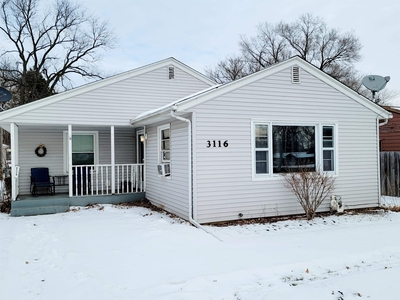 3116 Guilford Rd, Rockford, IL
