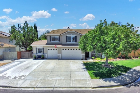 1137 Lilac Ct, Vacaville, CA