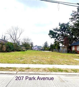 207 Park Ave, Lake Charles, LA