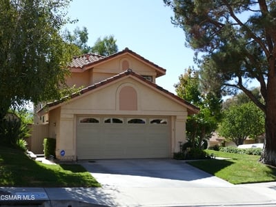 15668 Carrousel Dr, Canyon Country, CA