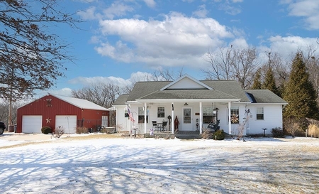 1339 Ayers Rd, Greenville, IL