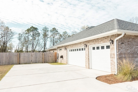 5763 Country Squire Dr, Milton, FL