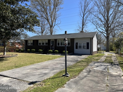 606 Forest Grove Ave, Jacksonville, NC