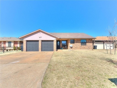 625 Sw 8th St, Moore, OK