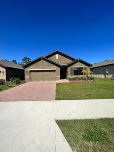 844 Old Country Rd, Palm Bay, FL