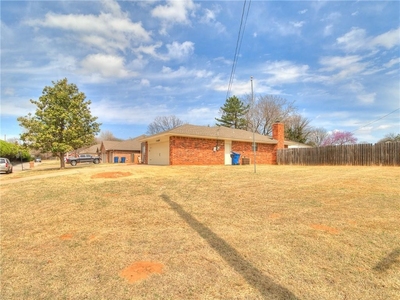 502 Sunset Dr, Purcell, OK