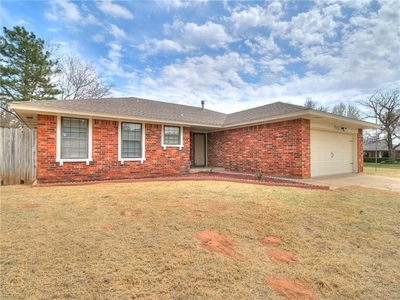502 Sunset Dr, Purcell, OK