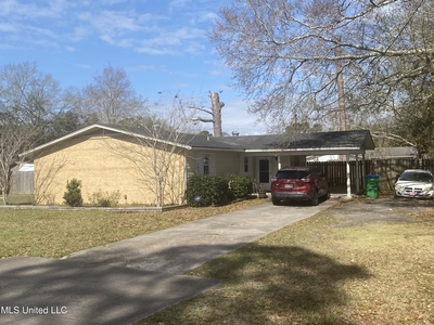 4707 Old Mobile Ave, Pascagoula, MS