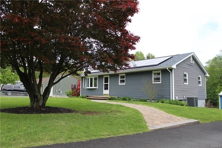 29 Miller Heights Rd, Middletown, NY