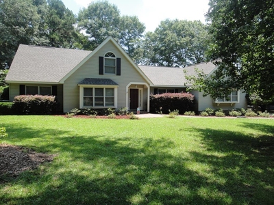 305 Christy Ln, Andalusia, AL
