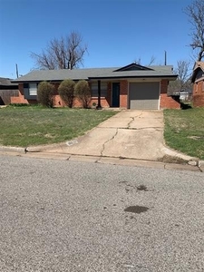 113 S Irving Dr, Moore, OK