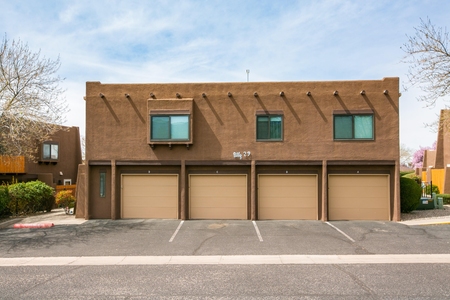 5801 Lowell St, Albuquerque, NM